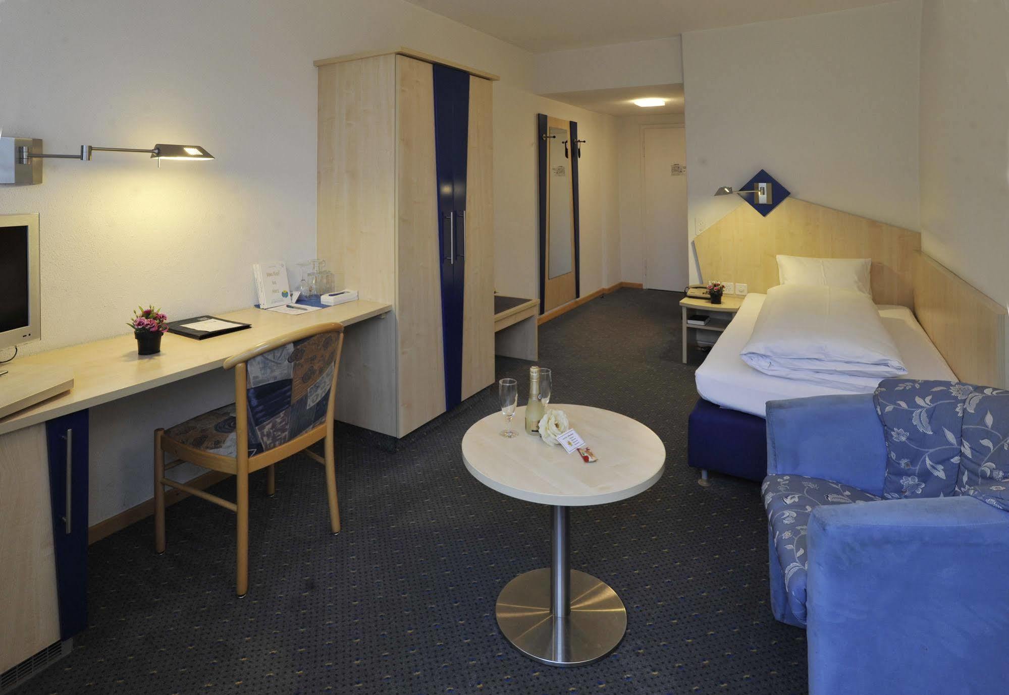 Hotel Blumenstein Self-Check In Frauenfeld Exterior photo